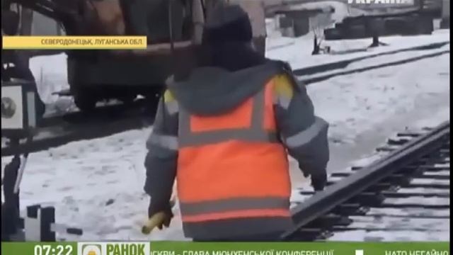 «Северодонецк бомбят» - так врет канал Ахметова смотреть онлайн