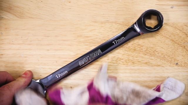Bolt Extractor - Daytona Hurricane Grip-All Spanners смотреть онлайн