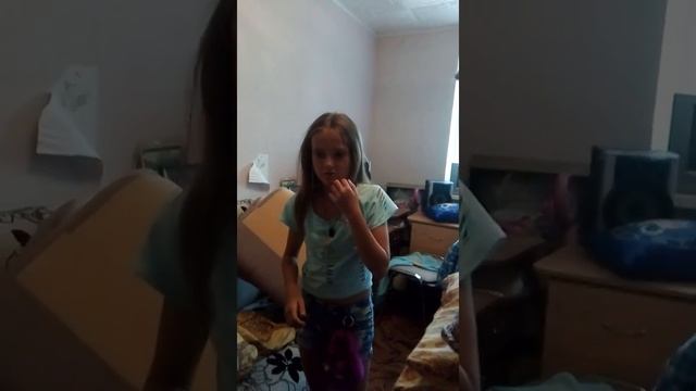 Башня из подушек, одеял и т.д. смотреть онлайн