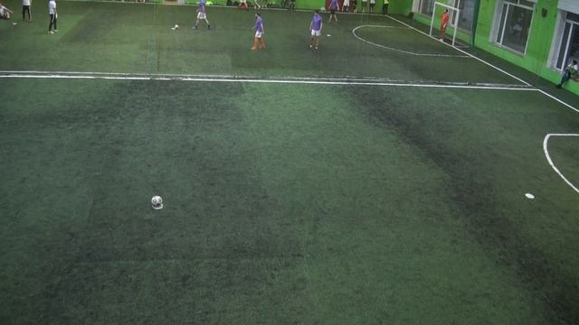 Лига CityFootball. Зима 22/23. Вторая Группа. Третий тур. БарсаМания Москва - Лужники смотреть онлайн