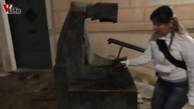 Первое знакомство с Жироной. Вечерняя прогулка. Испания влог #032 смотреть онлайн