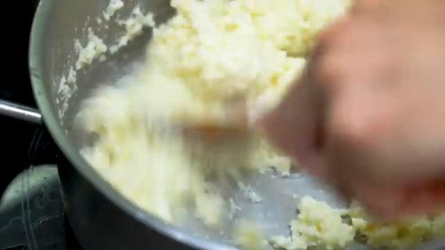 Сварила творог в молоке - получила домашний СЫР! Рецепт без яиц - сыр из творога и молока смотреть онлайн