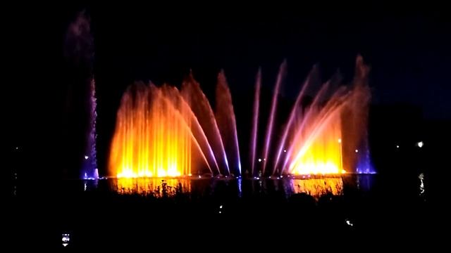 Цветные Фонтаны!!! Ч.1 смотреть онлайн