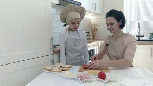 Горячие бутерброды. Готовят дети