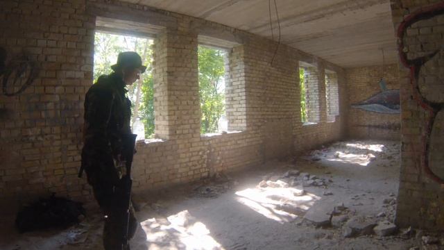 Стрельба на вскидку, интуитивная стрельба в страйкболе airsoft. Видео урок по тактике №1 смотреть онлайн