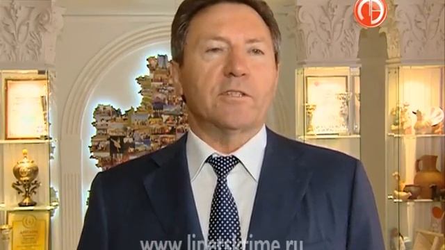 Лучших строителей региона наградили медалью «... смотреть онлайн