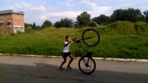 стант на великах в городе новопавловске на тренировочном месте