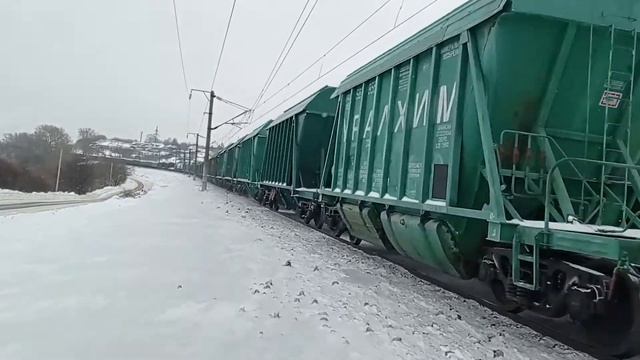 Электровоз ВЛ80С-2356/2374 движется по перегону Полой-Поздино смотреть онлайн