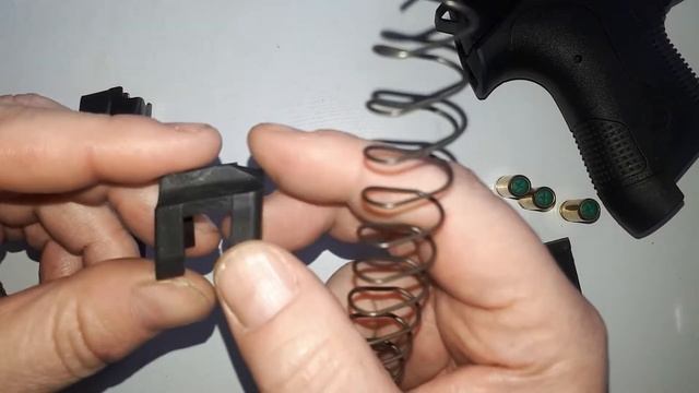 СТАРТОВЫЙ ПИСТОЛЕТ, УСТРОЙСТВО МАГАЗИНА смотреть онлайн