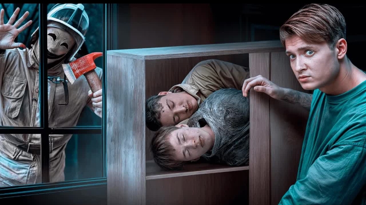 МАНЬЯК ПОКОНЧИЛ СО ВСЕМИ ШКОЛЬНИКАМИ? ОДИН ОСТАЛСЯ ЖИВ! смотреть онлайн