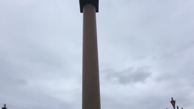 Санкт-Петербург. Музыкальная группа на Дворцовой площади. "Я маленькая лошадка..." смотреть онлайн