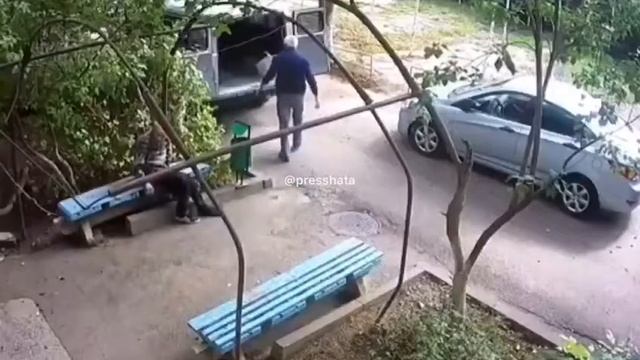 инсульт, не смог назвать водителю скорой свой домашний адрес смотреть онлайн