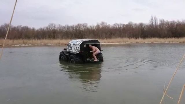 Крещенские купания с Шерп смотреть онлайн