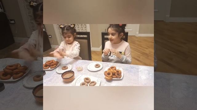 Угадай Вкус Пончика Челлендж.