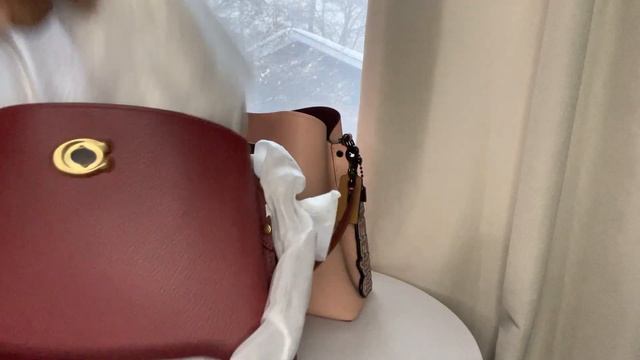 Coach unboxing, and winter ❄️ wonderland Should i keep this? смотреть онлайн