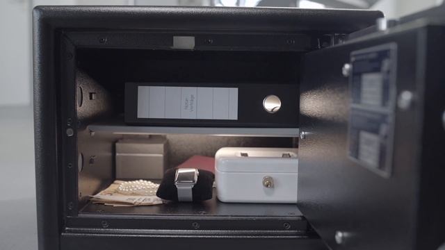 BURG-WÄCHTER Combi-Line: The safe with double protection смотреть онлайн