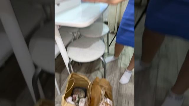 Вкусно жить не запретишь 🥰 Итле - любимый ресторан ☺️ смотреть онлайн