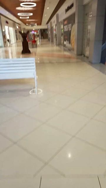 Уезжаем из гостиницы, но еще вернемся! смотреть онлайн