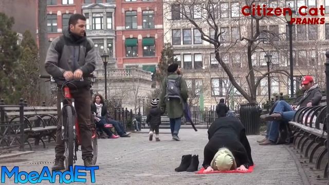Молитва в общественном месте социальный эксперимент смотреть онлайн