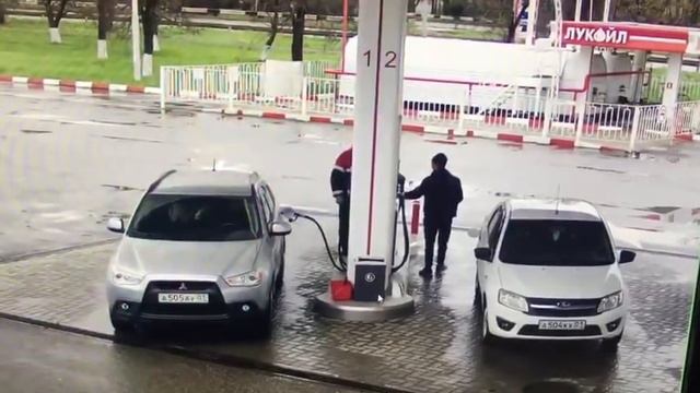 Майкоп угон машины 25.03.2018 смотреть онлайн