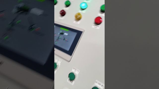 Программирование шкафа управления линией смешивания из 3 компонентов .mp4 смотреть онлайн