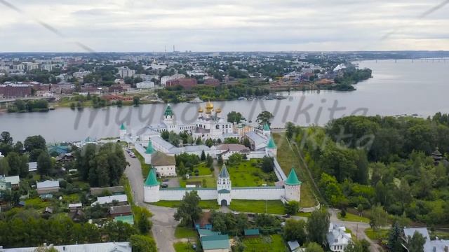 Russia, Kostroma. Holy Trinity Ipatievsky Monastery in Kostroma, Aerial View, Point of interest смотреть онлайн