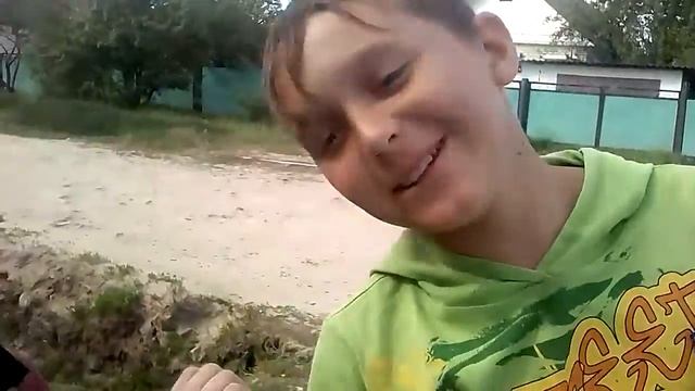 Выживание в лесной базе смотреть онлайн