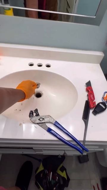 Installing a new bathroom faucet! #faucet смотреть онлайн