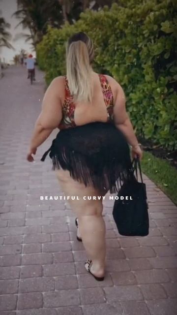 BEAUTIFUL CURVY MODEL #plussizemodel #bbw смотреть онлайн