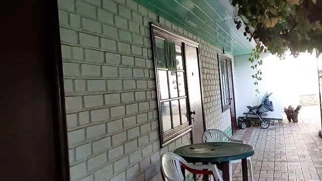 Лазурное. У дяди Васи. Хостел смотреть онлайн