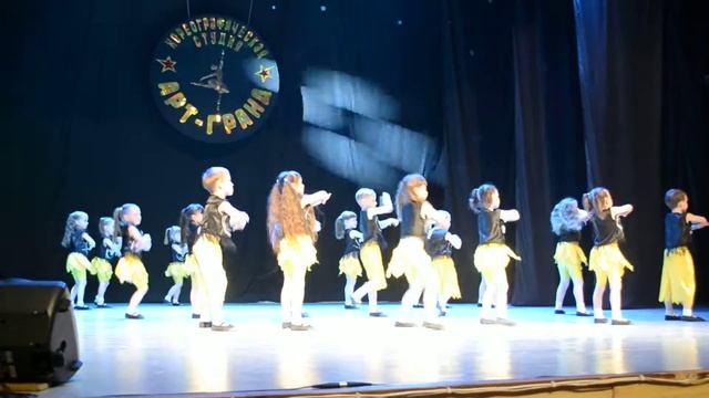 Гала-концерт студии "АРТ-ГРАНД" 1 в Звенигово смотреть онлайн