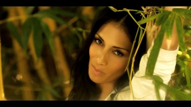 Coconut Tree    Mohombi Ft  Nicole Scherzinger