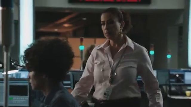 Очень напряженный фильм! Тревожный вызов. Рекомендуется к просмотру! смотреть онлайн