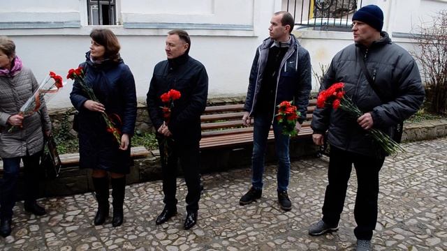 В Феодосии встретили историческую экспедицию смотреть онлайн