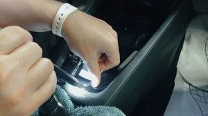 Как оклеить зону КПП Шкода Октавия А8 в защитную пленку?