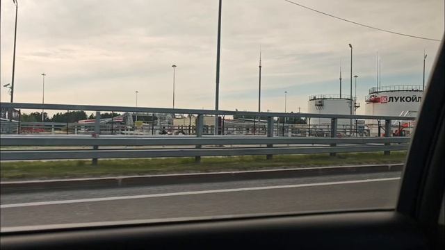 УЛЕТАЕМ ✈️ #utair #Аэропорт Сургута 👉 плотный обед, едем на такси в аэропорт, паспортный контроль смотреть онлайн