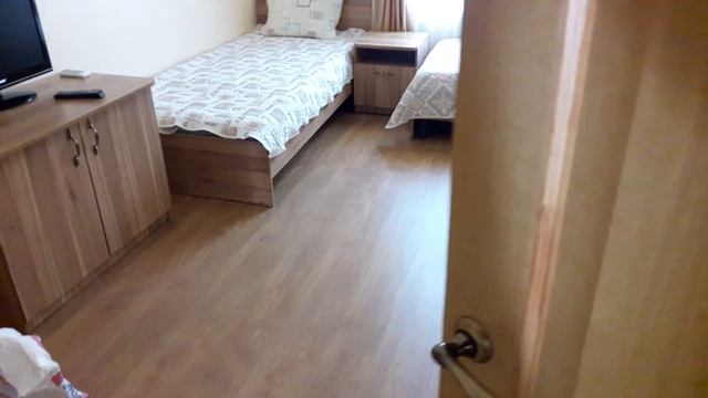 № 101. Номер на первом этаже в отеле на ул. Московской смотреть онлайн