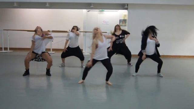 Nathalie Lucas'Class "She wants to move" NERD смотреть онлайн