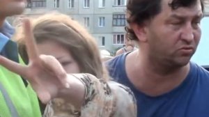 Пьяная истеричка за рулем.  Всем досталось!