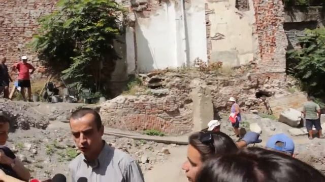 Откриха уникални находки от крепостната стена на древна Сердика смотреть онлайн
