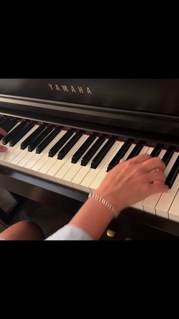 Yiruma - River Flows in You / Ли Рума - Река в тебе смотреть онлайн