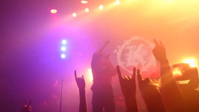 01. Кукрыниксы - Фокусник. Тюмень 12.04.15 смотреть онлайн