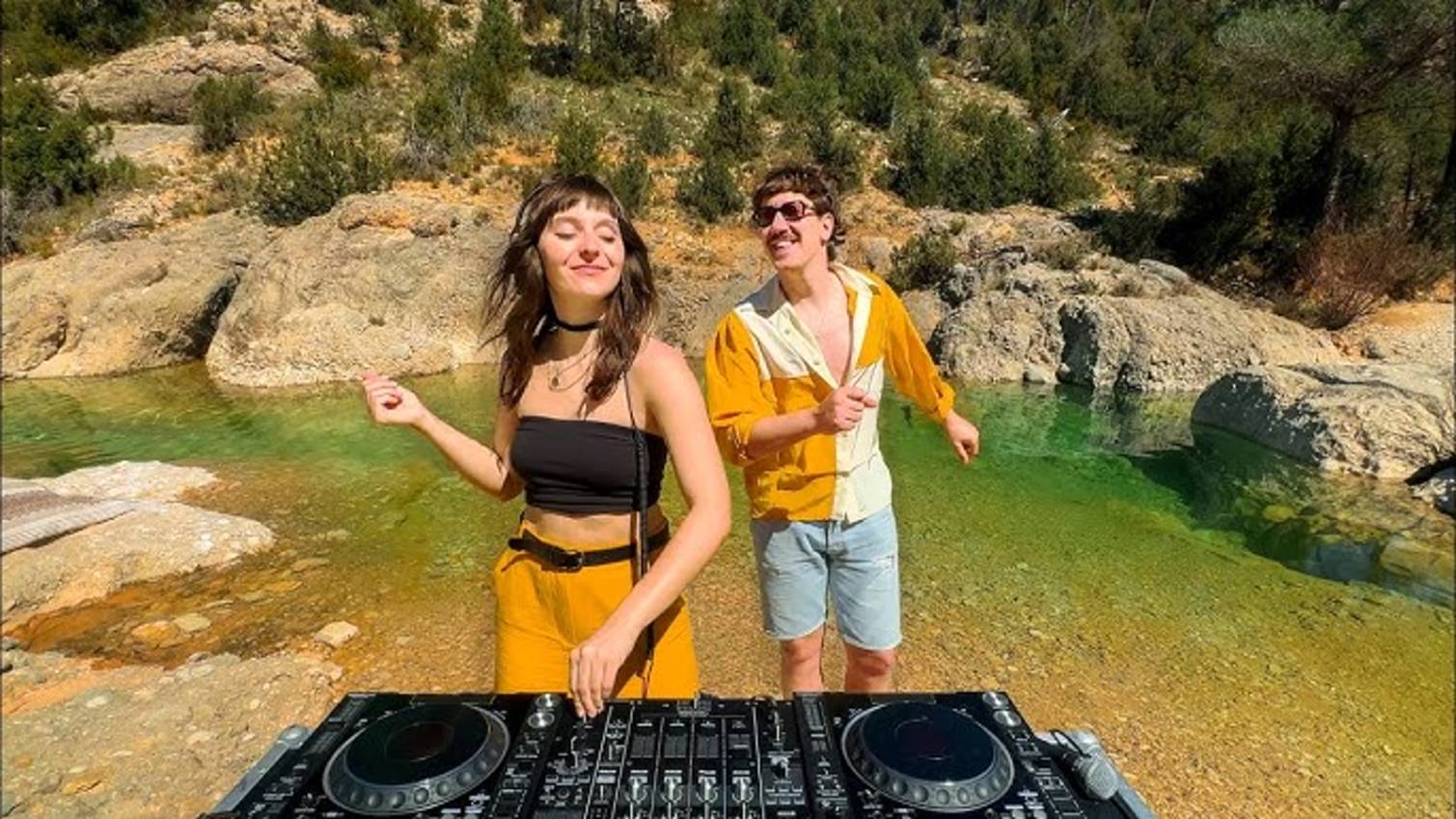 Flavour Trip | Chill House Music Mix & Outdoor Cooking In Nature Relaxing River Picnic смотреть онлайн