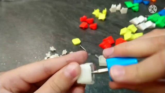 Разобрал кубик рубика до сердцевины!!! | поменял расположение сторон! смотреть онлайн