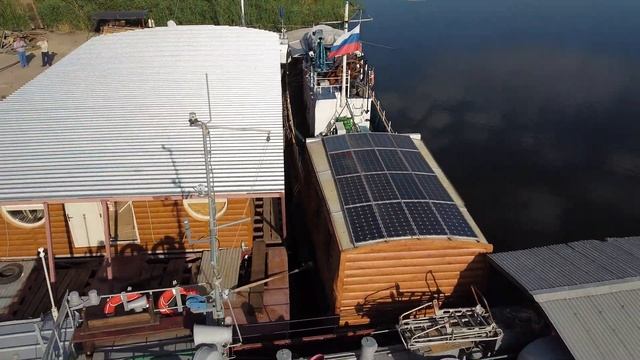 полет вокруг дома смотреть онлайн