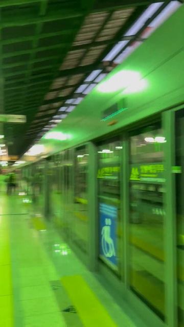 Южная Корея Сеул Как ориентироваться в метро смотреть онлайн