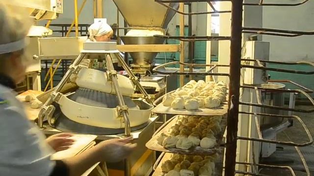 Предприятие «Крымхлеб» отметило 90-летие смотреть онлайн
