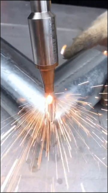 how to weld galvanized round pipe by laser welding machine смотреть онлайн