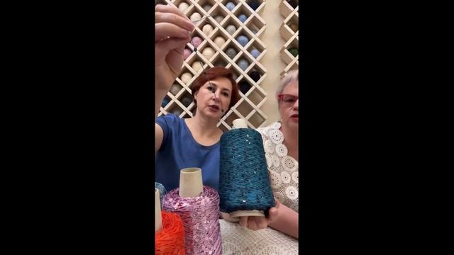 Море бобинной пряжи: потрясающие оттенки Lustrosa, мягкость Monica смотреть онлайн