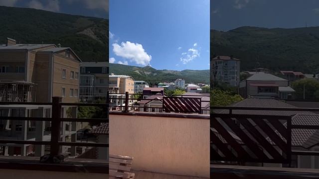 Вид с крыши гостевого дома.#Геленджик 2023 смотреть онлайн